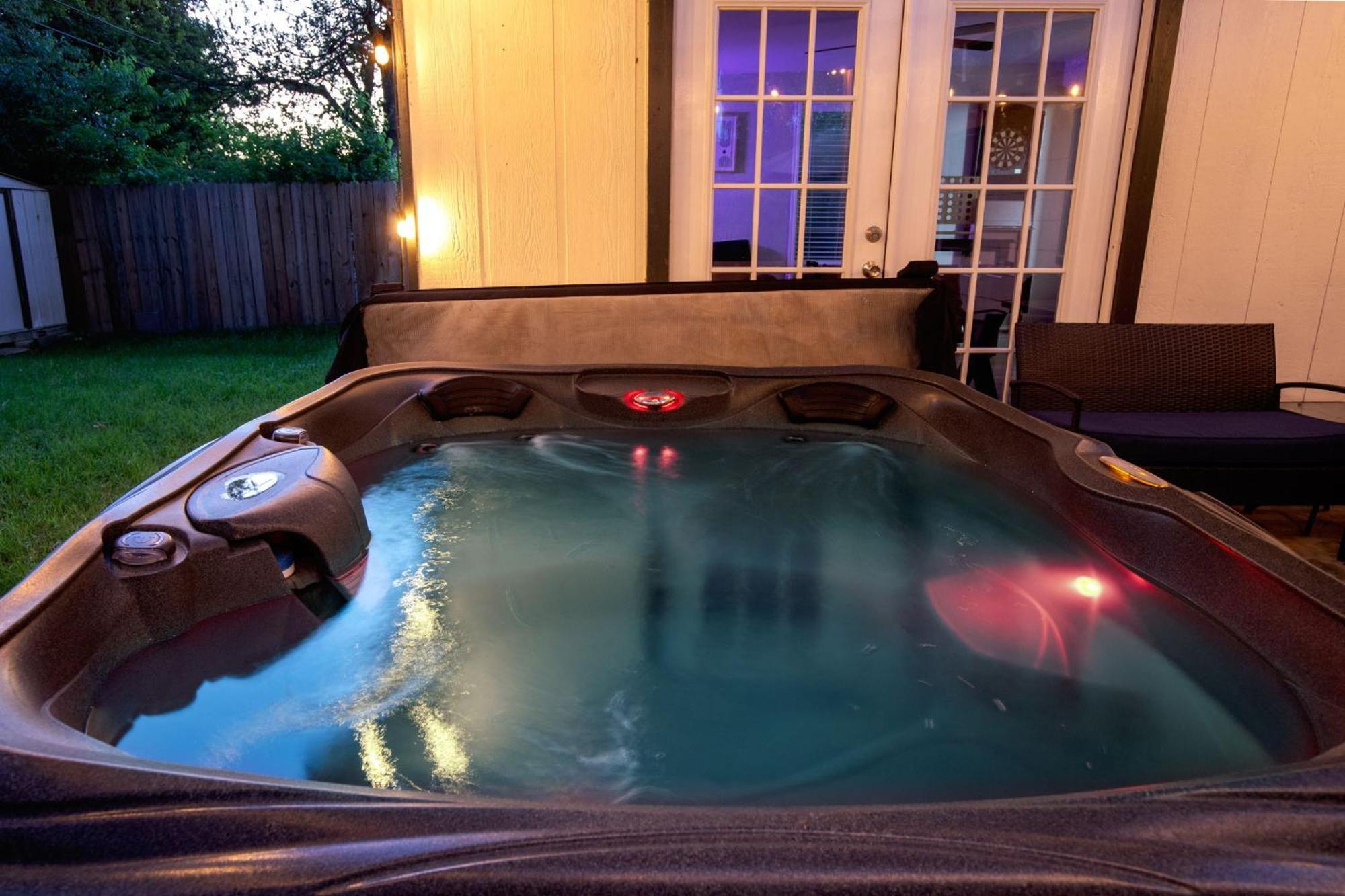 Cozy 3 Bedroom With Hot Tub 2 Min Away From Lackland San Antonio Extérieur photo